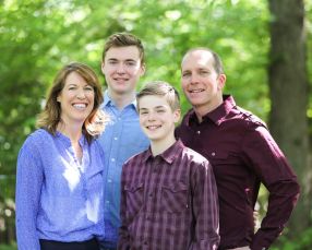 Axne-Family